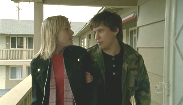 Screen captures from Veronica Mars episode titled Weapons of Class Destruction