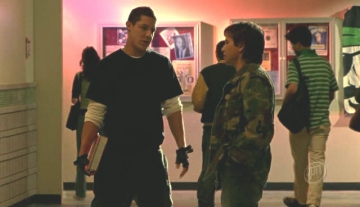 Screen captures from Veronica Mars episode titled Weapons of Class Destruction