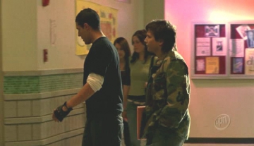 Screen captures from Veronica Mars episode titled Weapons of Class Destruction