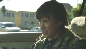 Screen captures from Veronica Mars episode titled Weapons of Class Destruction