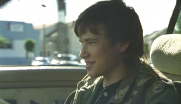 Screen captures from Veronica Mars episode titled Weapons of Class Destruction