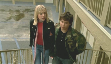 Screen captures from Veronica Mars episode titled Weapons of Class Destruction