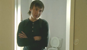 Screen captures from Veronica Mars episode titled Weapons of Class Destruction