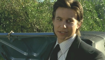 Screen captures from Veronica Mars episode titled Weapons of Class Destruction